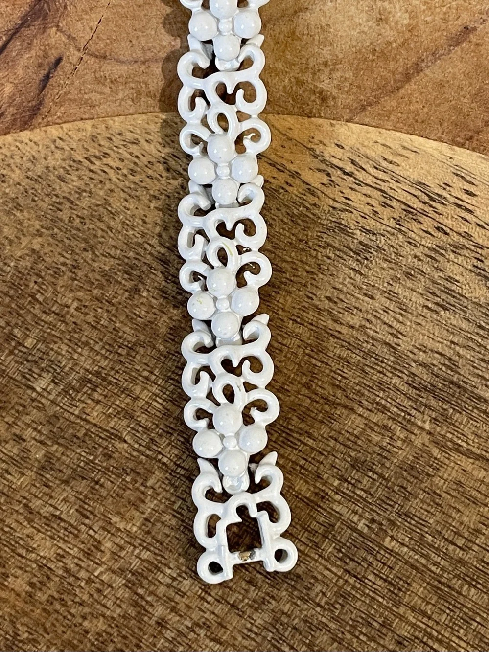 Trifari White Enamel Filigree Link Bracelet Gold Tone Scrollwork Vintage Signed